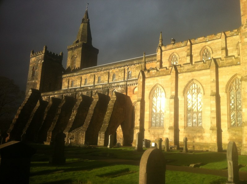 Dunfermline abbey inky sky