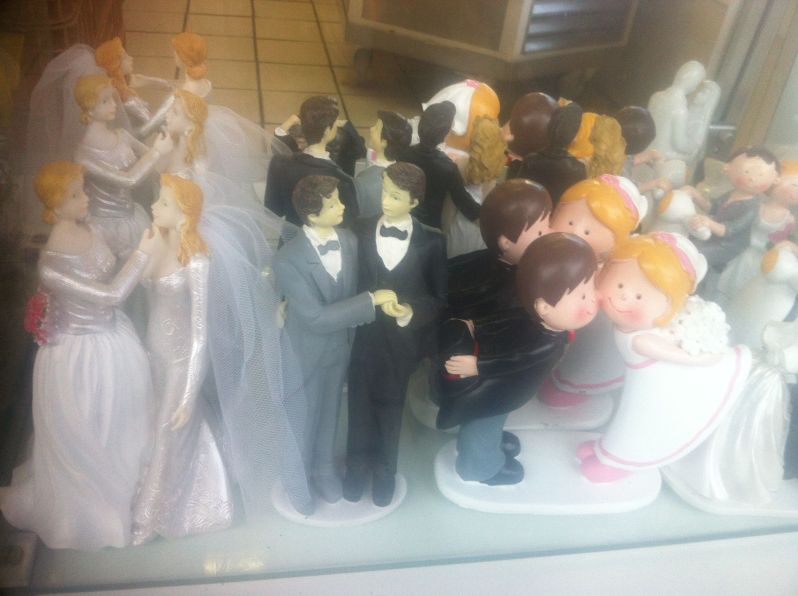 Dutch wedding cake decorations