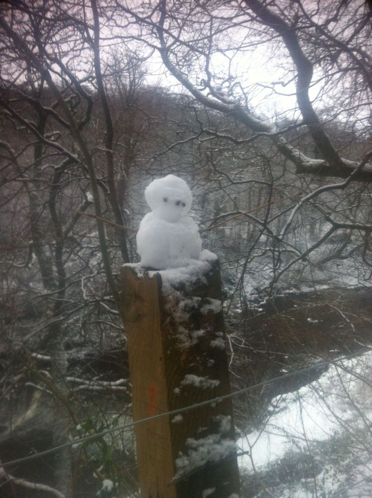 fencepost snowman