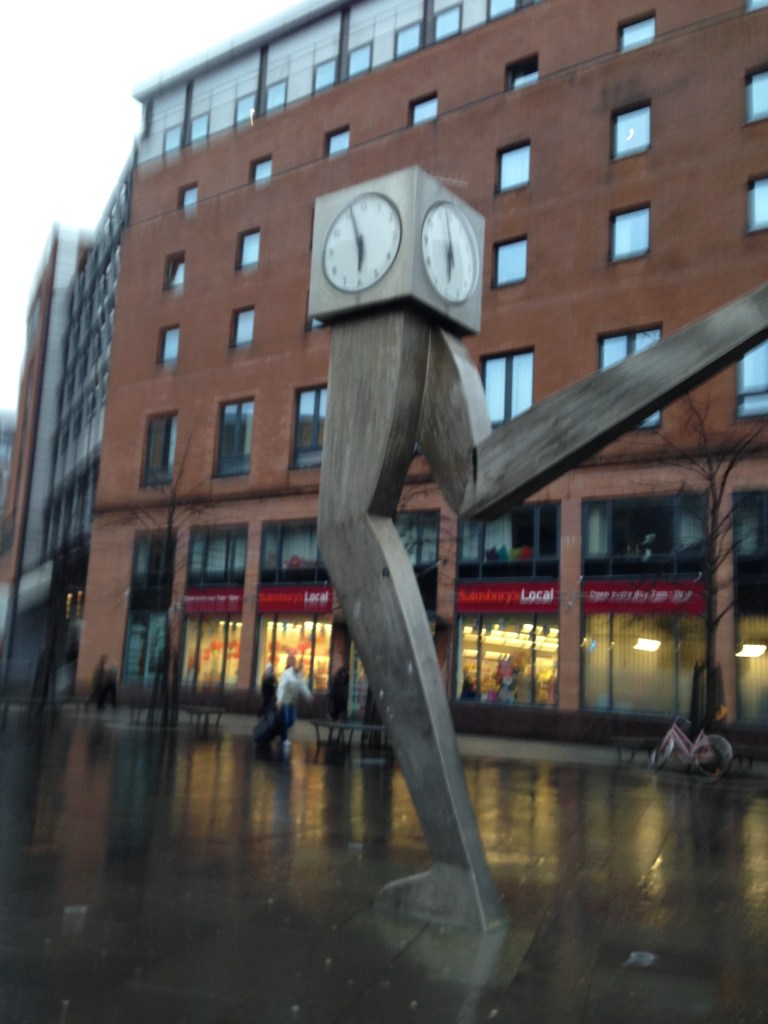 running clock Glasgow 
