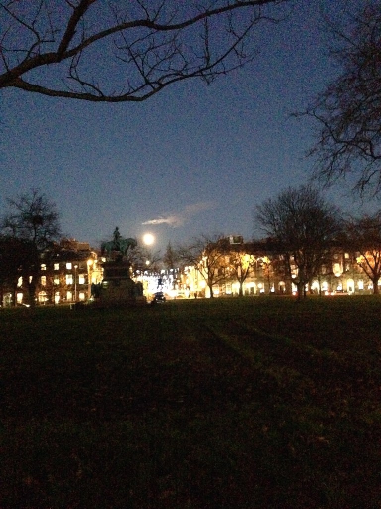 Edinburgh, Charlotte square, full moon